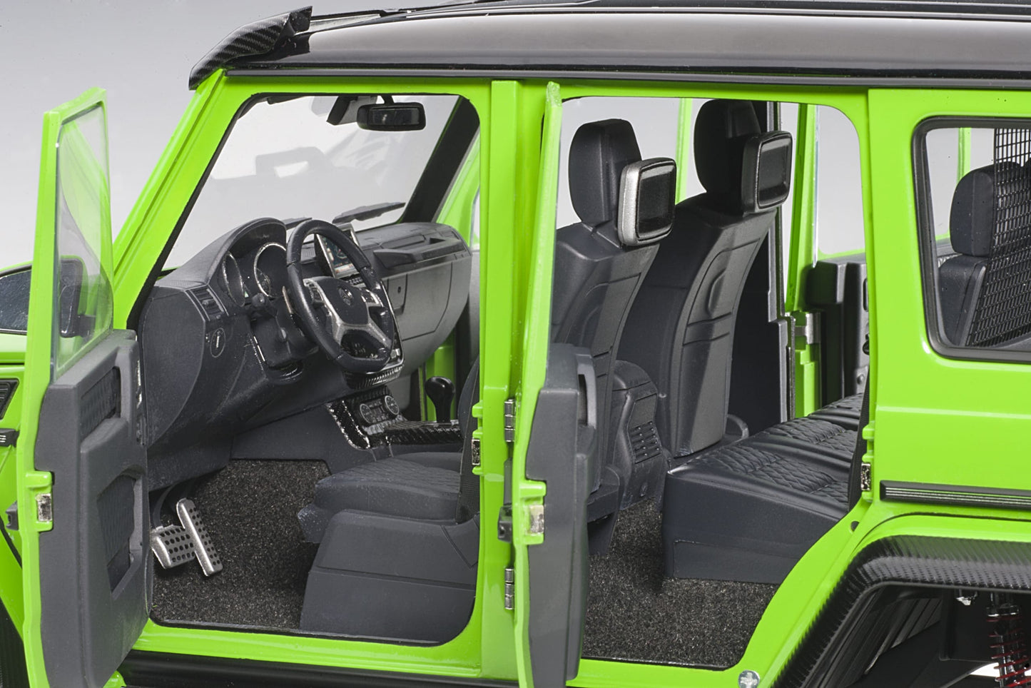 AUTOart 1:18 Mercedes-Benz G500 4×4² (Alien Green) 76315