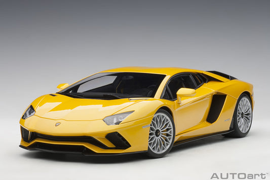 AUTOart 1:18 Lamborghini Aventador S (Yellow Orion) 79132
