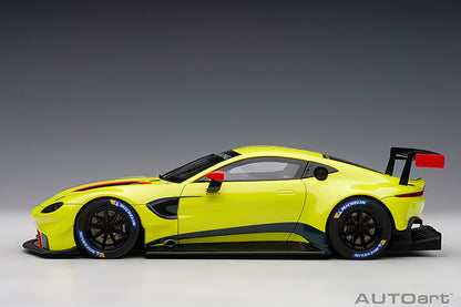 AUTOART 1/18 ASTON MARTIN VANTAGE GTE LE MANS PRO 2018 PRESENTATION CAR GREEN WITH STRIPES 81807