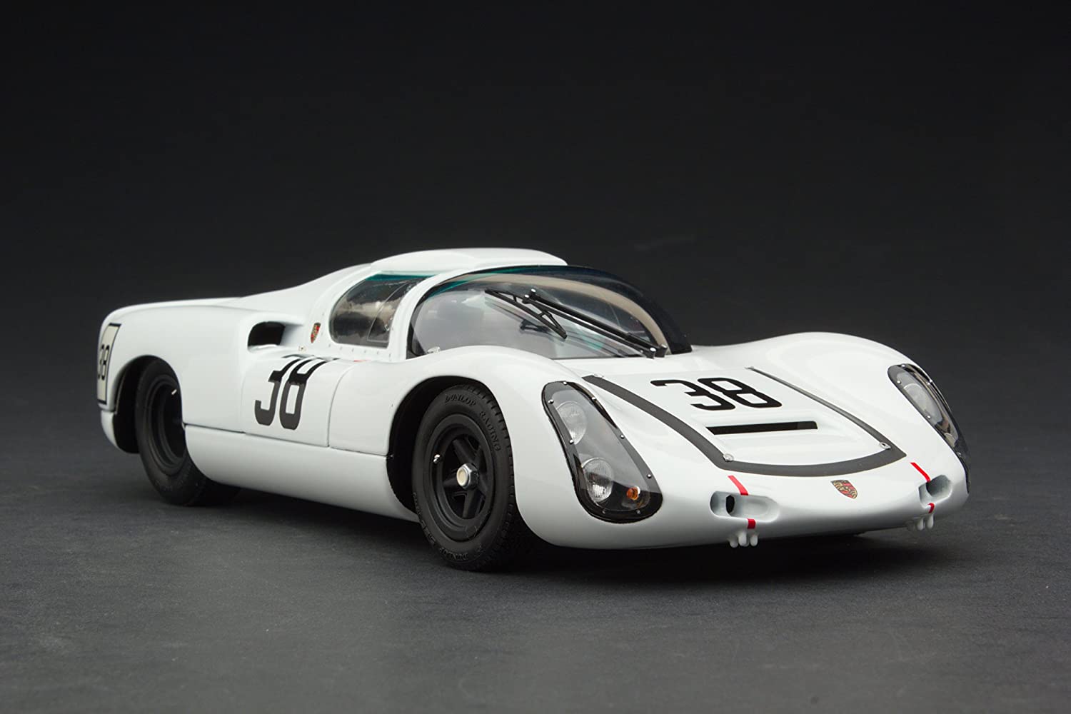 EXOTO 1:18 1967 Porsche 910 #38 Le Mans 24 Hours Jochen Neerpasch