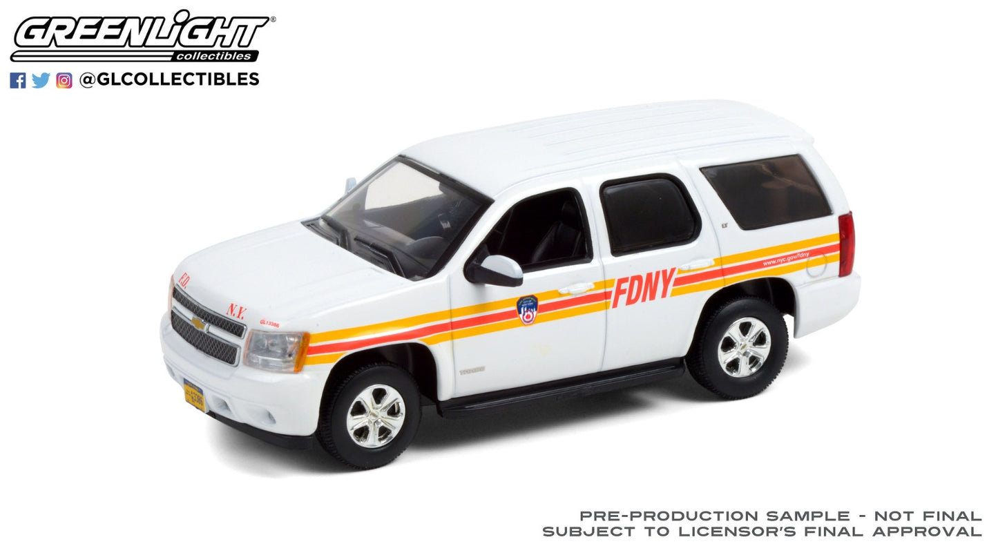 GreenLight 1:43 2011 Chevrolet Tahoe - FDNY (The Official Fire Department City of New York) 86189