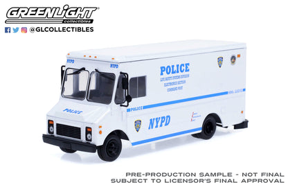 GreenLight 1:43 1993 Grumman Olson - New York City Police Dept. (NYPD) Life Safety Systems Division 86193