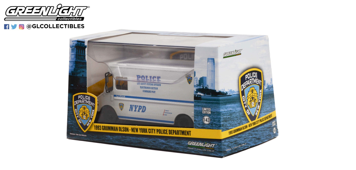 GreenLight 1:43 1993 Grumman Olson - New York City Police Dept. (NYPD) Life Safety Systems Division 86193