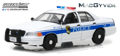 GreenLight 1:43 MacGyver (2016-Current TV Series) - 2003 Ford Crown Victoria Police Interceptor California Police 86520
