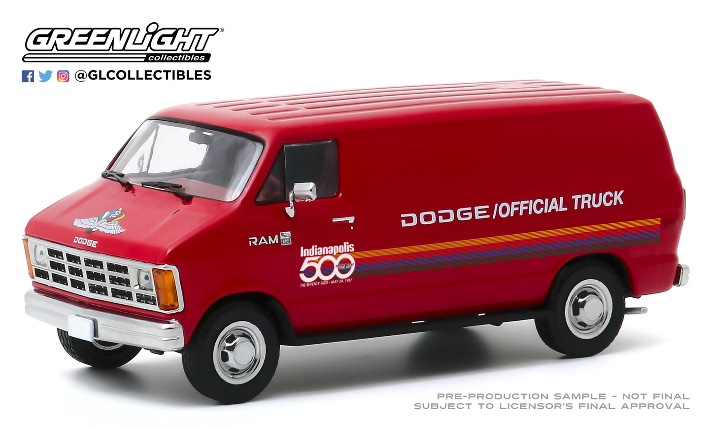 GreenLight 1:43 1987 Dodge Ram B150 Van 71st Annual Indianapolis 500 Mile Race Official Truck 86576