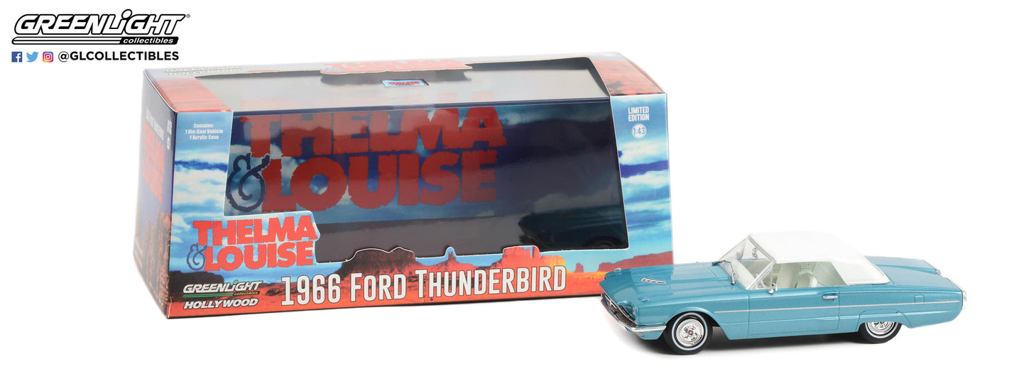 GreenLight 1:43 Thelma & Louise (1991) - 1966 Ford Thunderbird Convertible (Top-Up) 86619