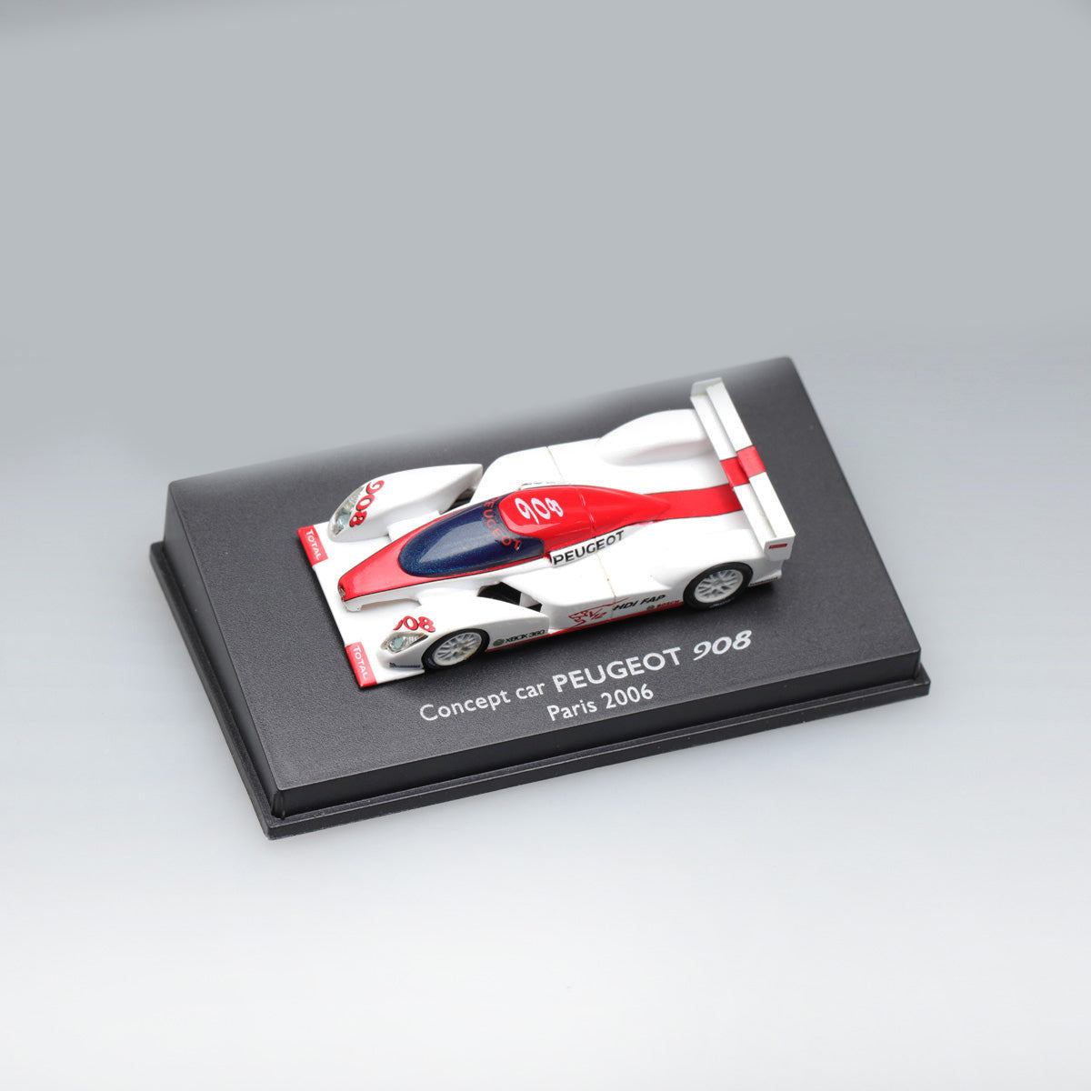Spark 1:87 Peugeot 908 HDI V12 Paris 2006 87S006