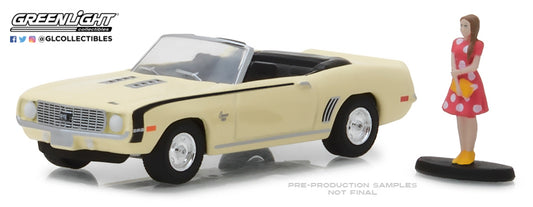 GreenLight 1:64 The Hobby Shop Series 4 - 1969 Chevrolet Camaro Convertible with Woman in Dress 97040-B