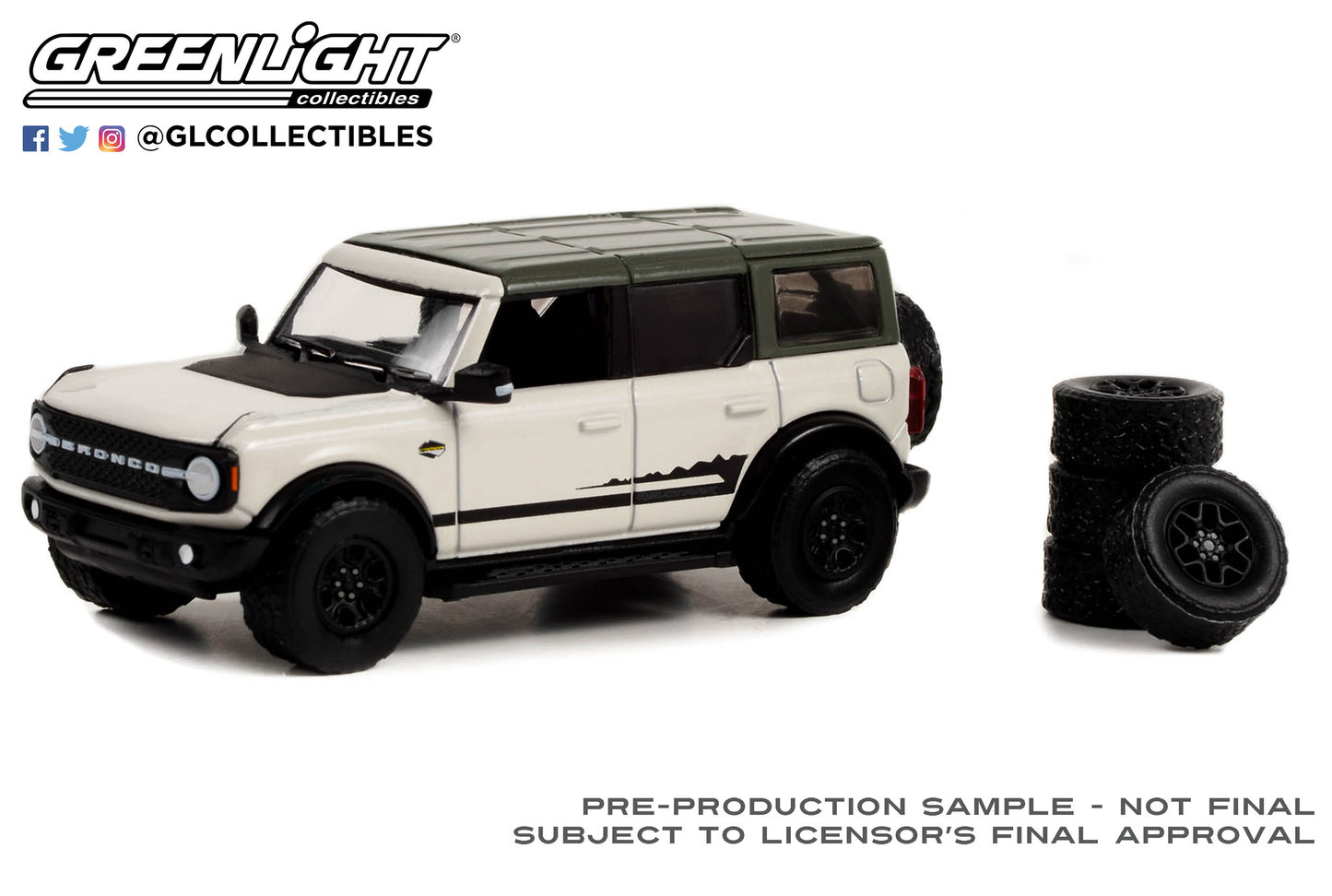GreenLight 1:64 The Hobby Shop Series 14 - 2021 Ford Bronco Wildtrak with Spare Tires 97140-E
