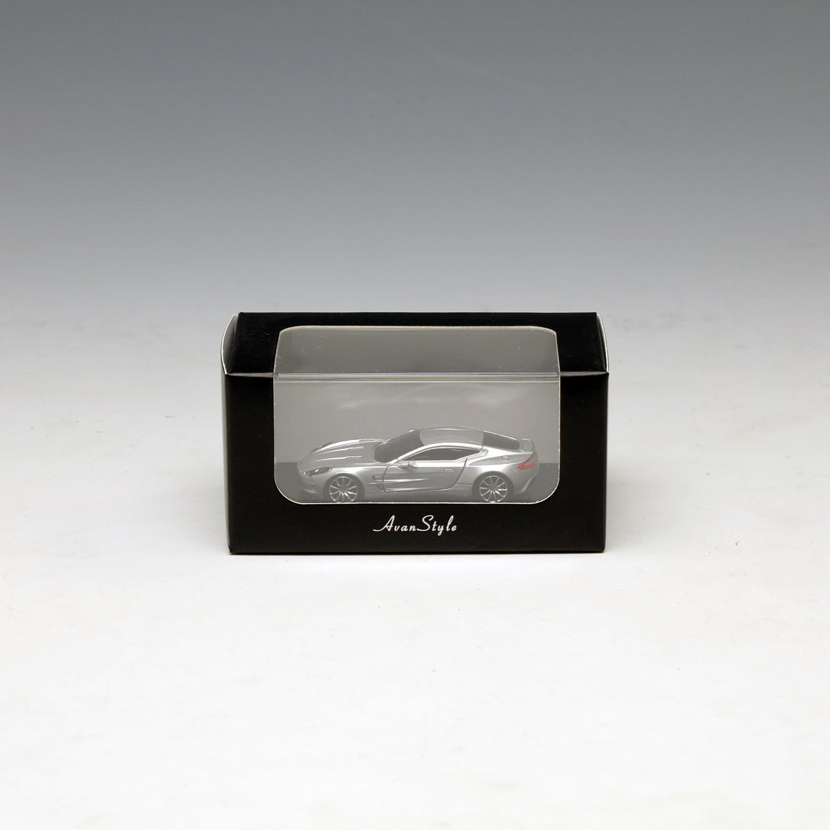 Frontiart AvanStyle 1:87 Aston Martin one-77 Sliver AS011-01