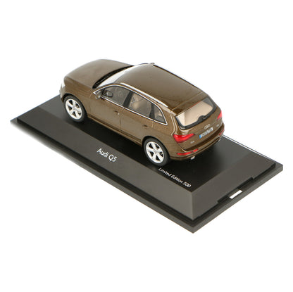 Schuco 1:43 2012 Audi Q5 Brown 450756100