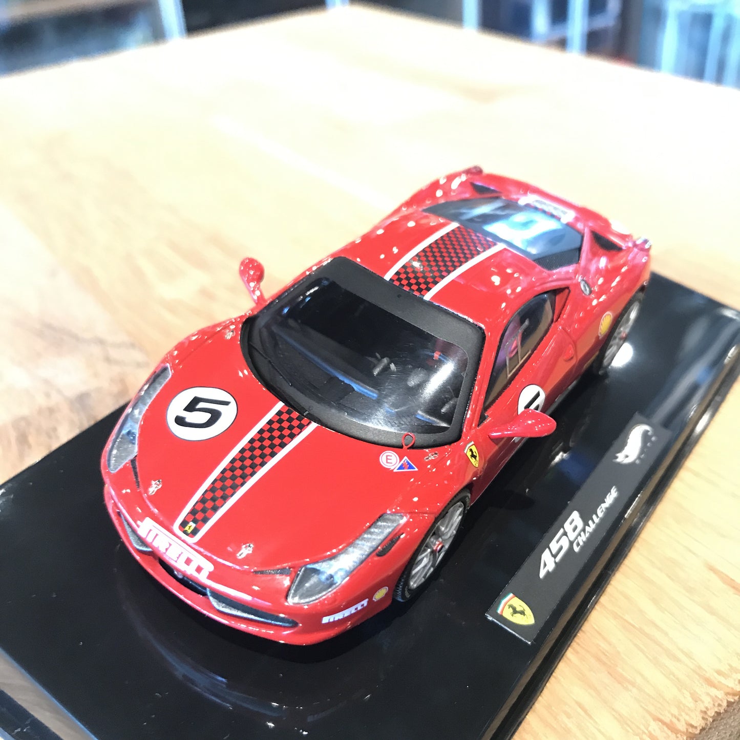 HotWheels Elite 1:43 Ferrari 458 Italia Challenge #5 Bolognia Motorshow 2011 X5504