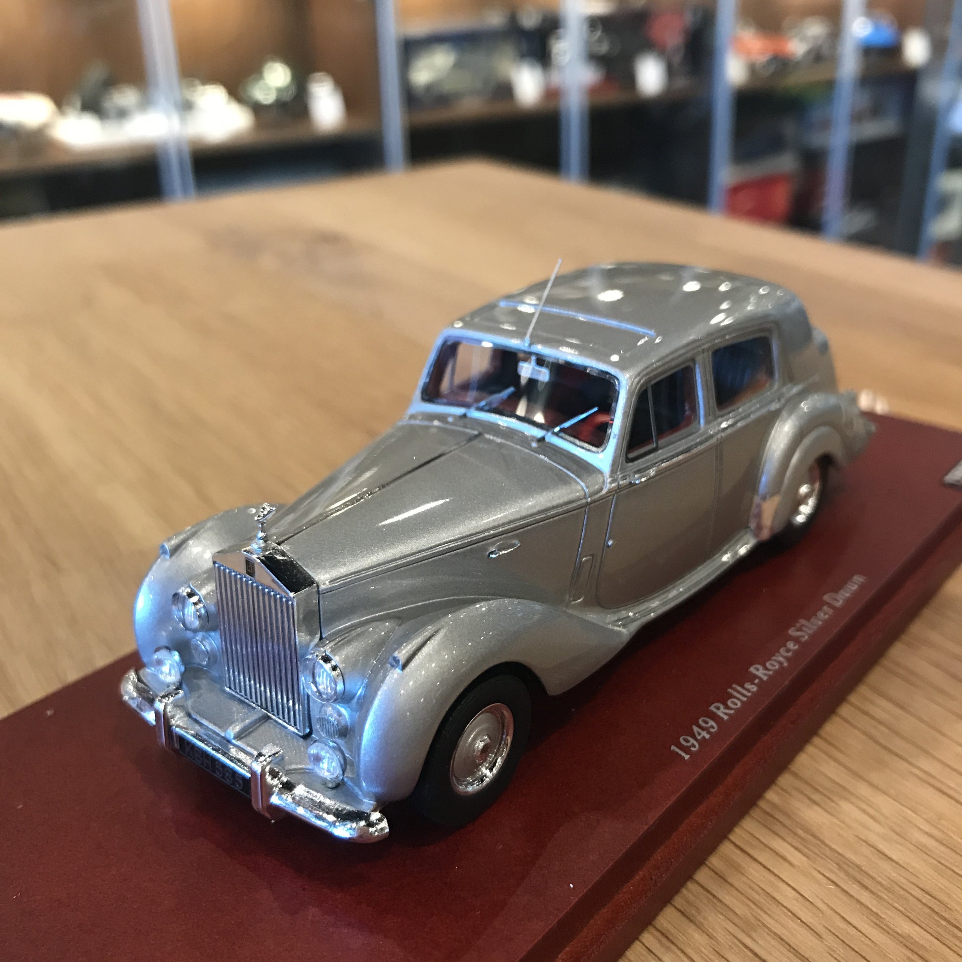 TSM 1:43 1949 Rolls Royce Silver Dawn TSM114320