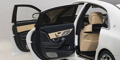 AUTOART 1/18 MERCEDES MAYBACH S-KLASSE (S600) WHITE 76291