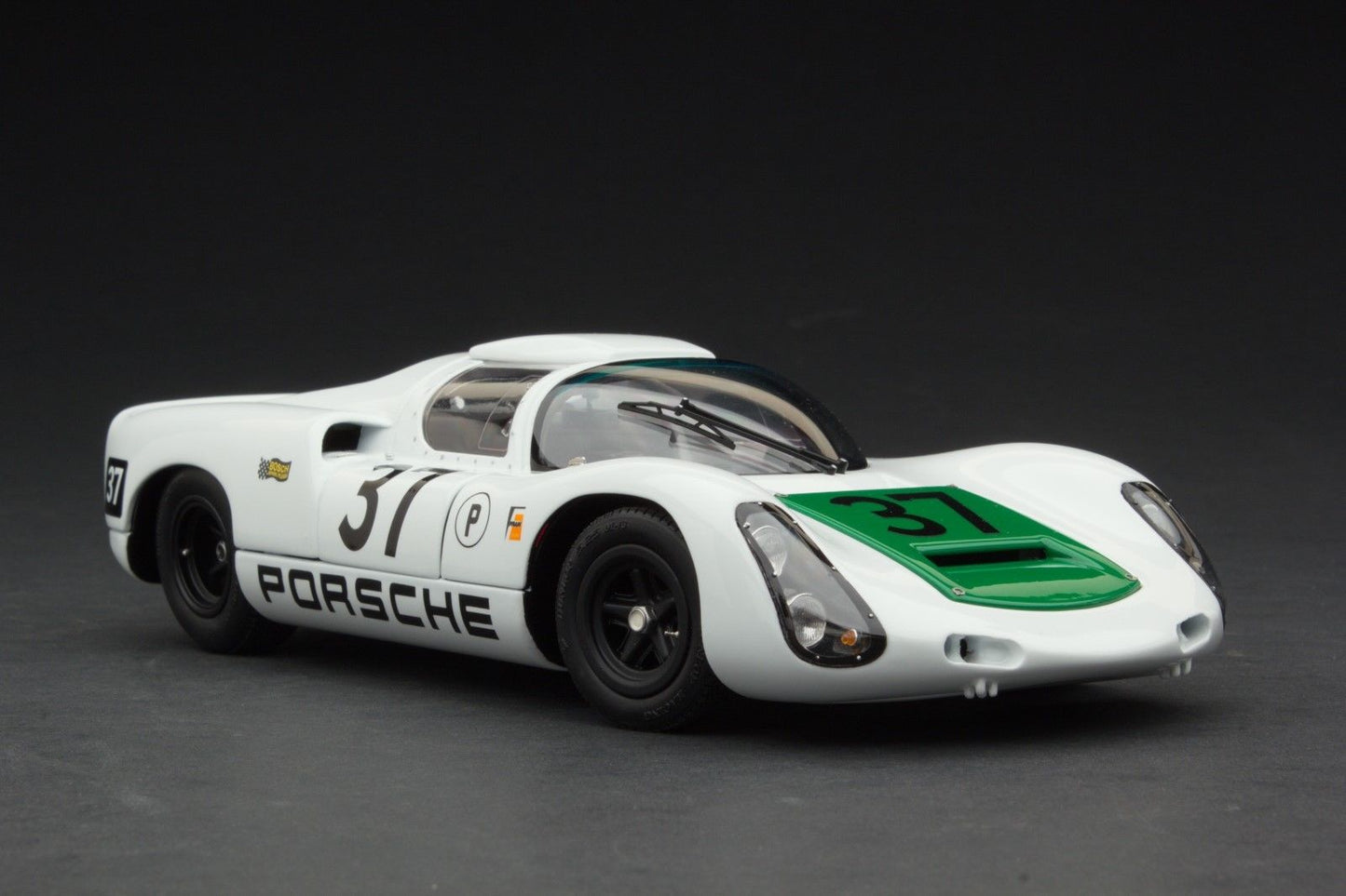 EXOTO 1:18 1967 Porsche 910 #37 Sebring 2nd in class 4th overall MTB00062
