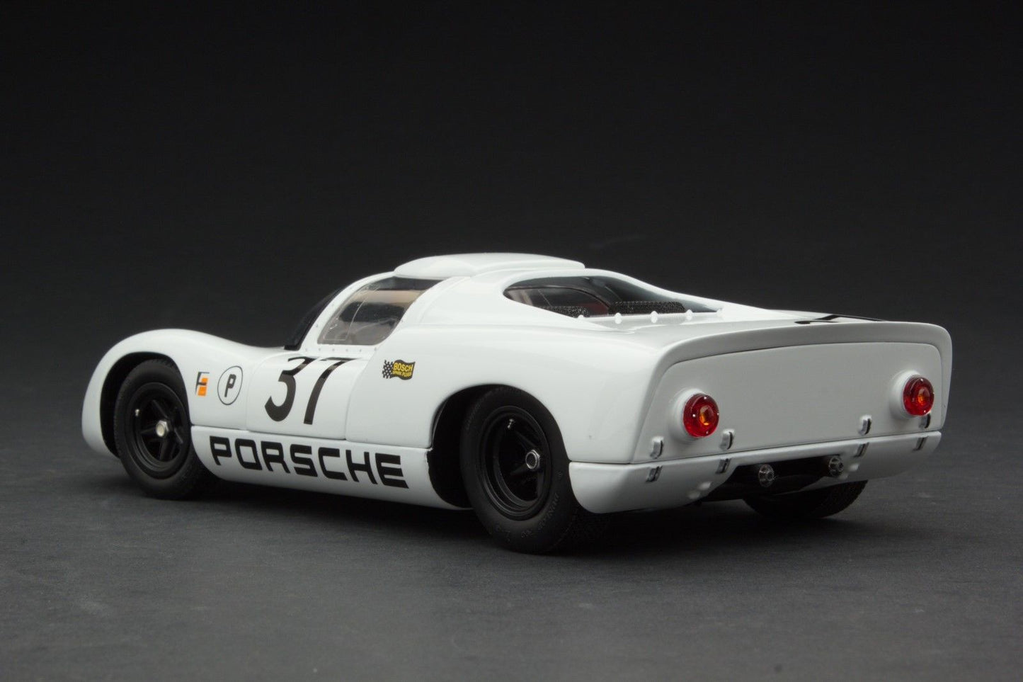 EXOTO 1:18 1967 Porsche 910 #37 Sebring 2nd in class 4th overall MTB00062