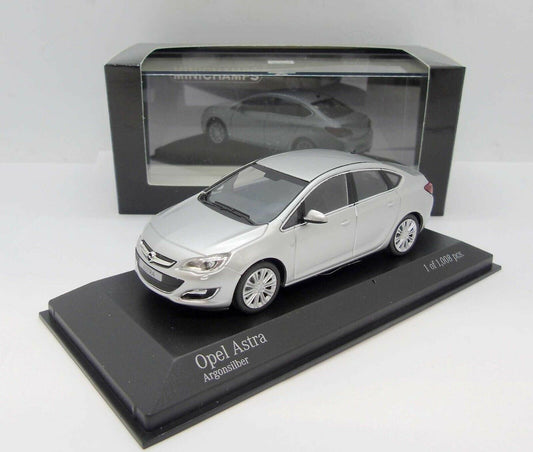 Minichamps 1:43 OPEL ASTRA 4-DOOR – 2012 – SILVER 410042000