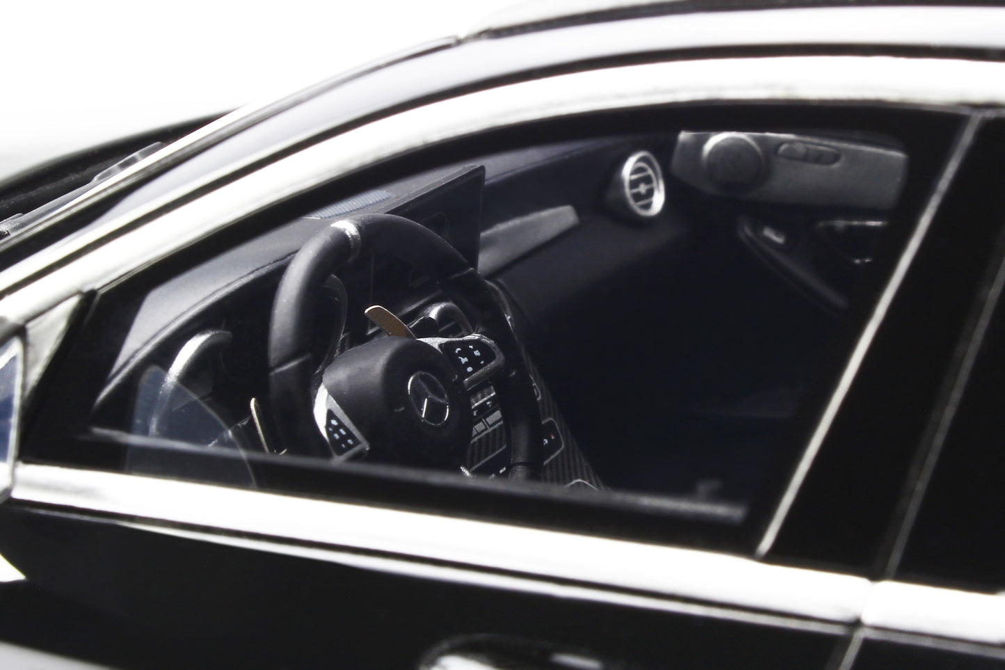 GT Spirit 1:18 Mercedes Benz BRABUS C CLASS T-MODEL B25 Black GT180
