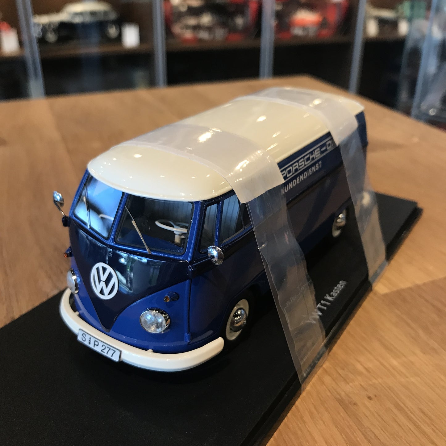 Schuco 1:32 Volkswagen T1 Box Van Porsche Diesel Kundendienst Blue 450892200
