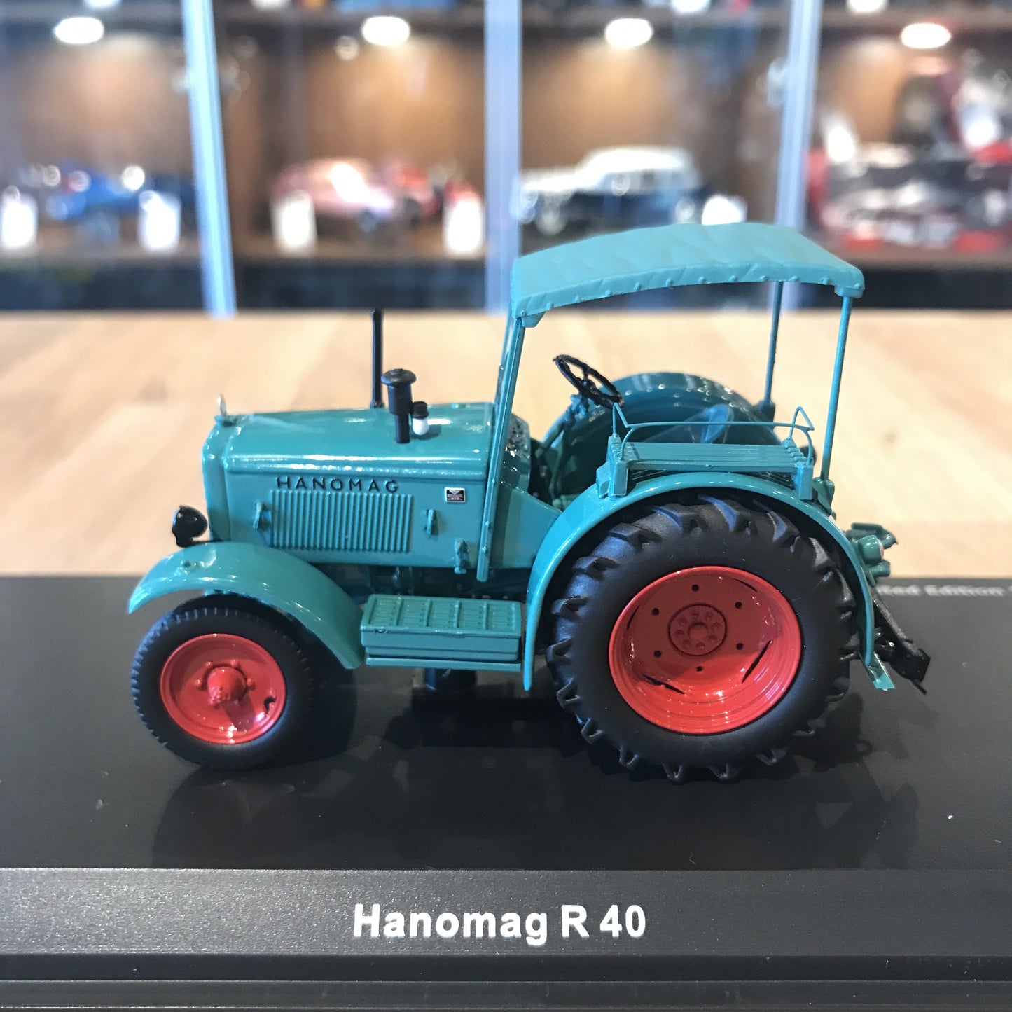 Schuco 1:43 Hanomag R40 Green 450278800