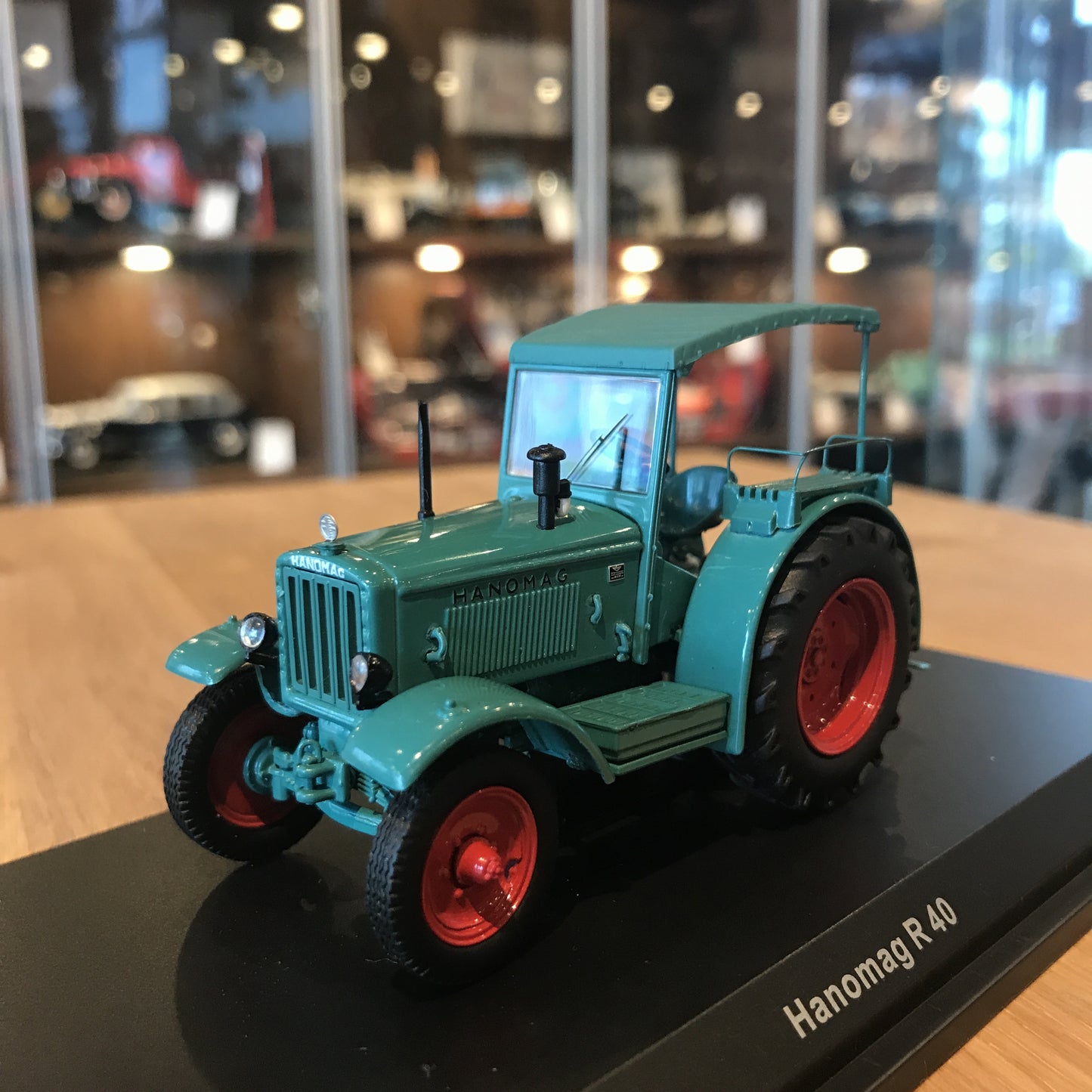 Schuco 1:43 Hanomag R40 Green 450278800