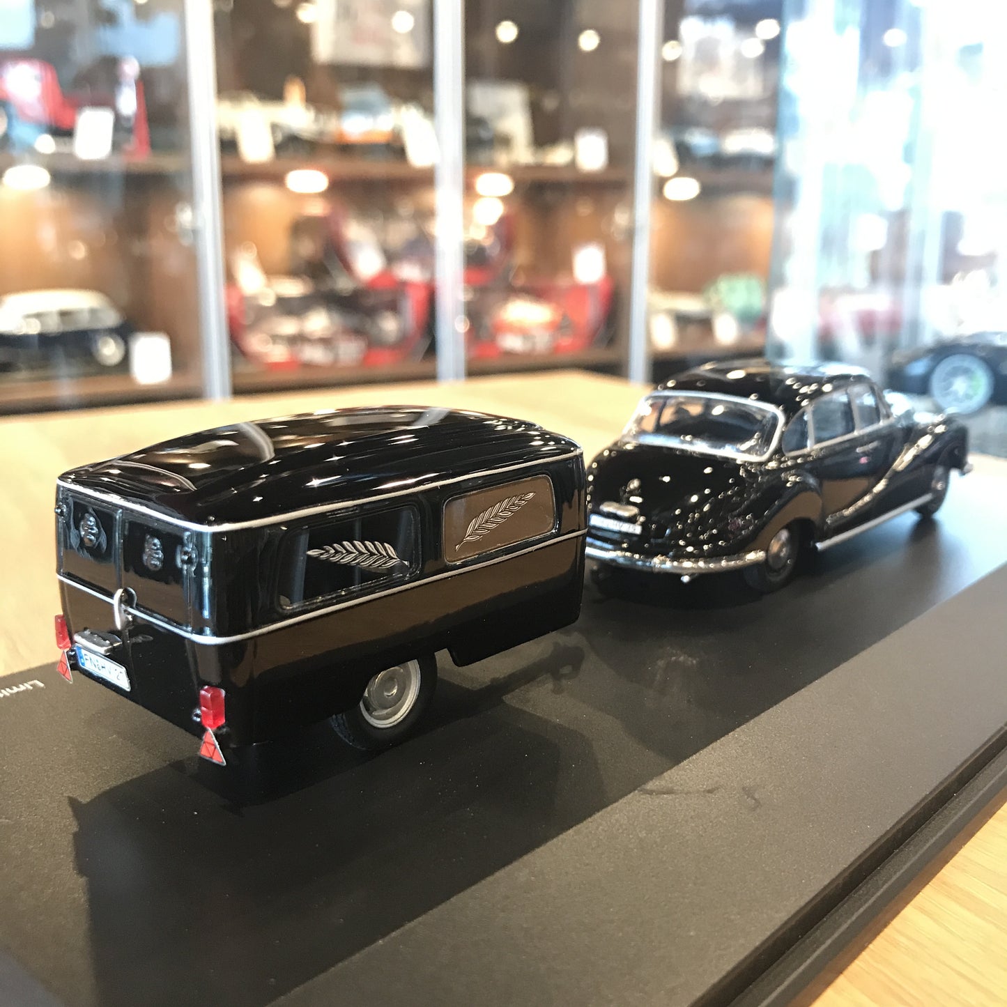 Schuco 1:43 BMW 502 with Funeral Trailer Black 450204500