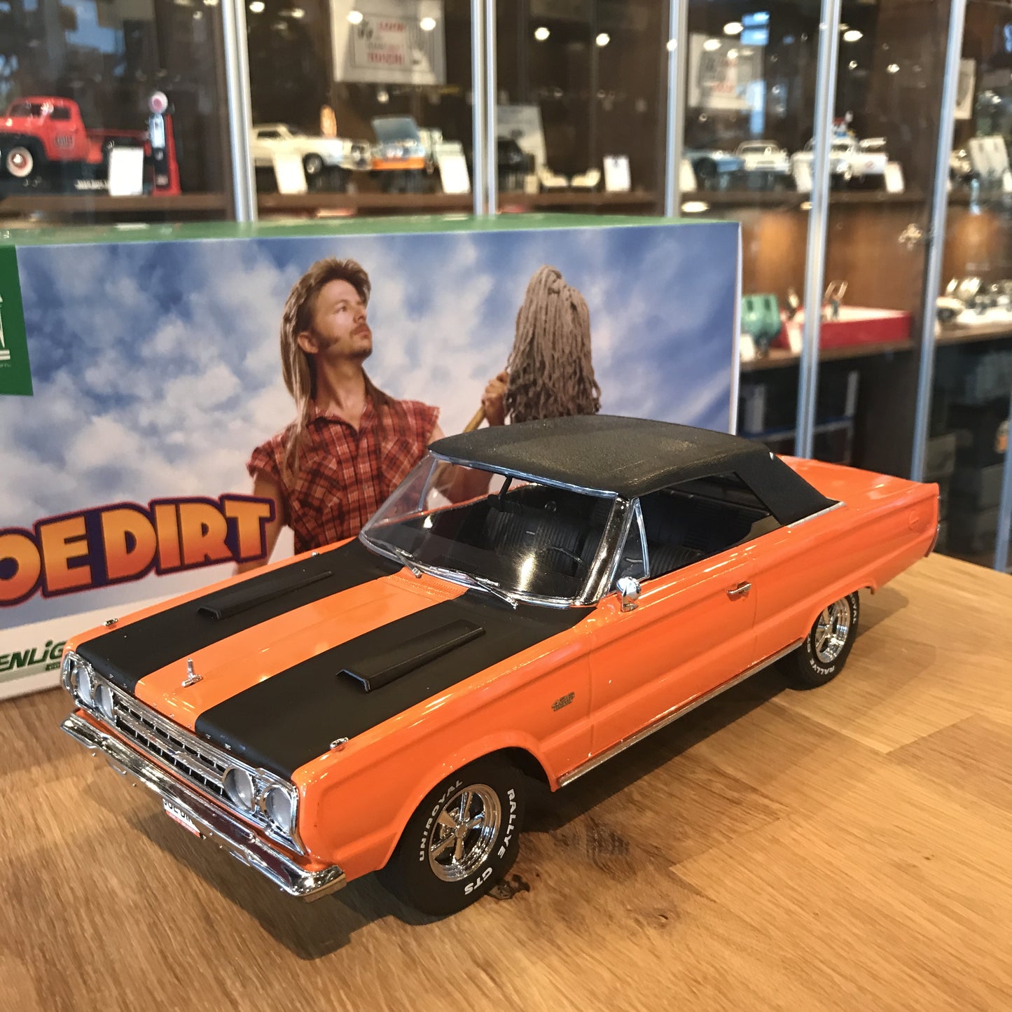 GreenLight 1:18 1967 Plymouth Belvedere GTX "Joe Dirt" Movie Orange 19006