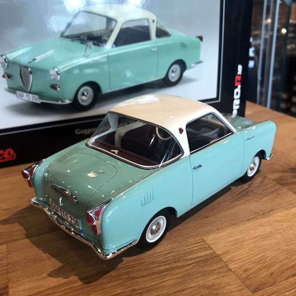 Schuco 1:18 Goggomobil Coupe TS250 Turquoise 450008300