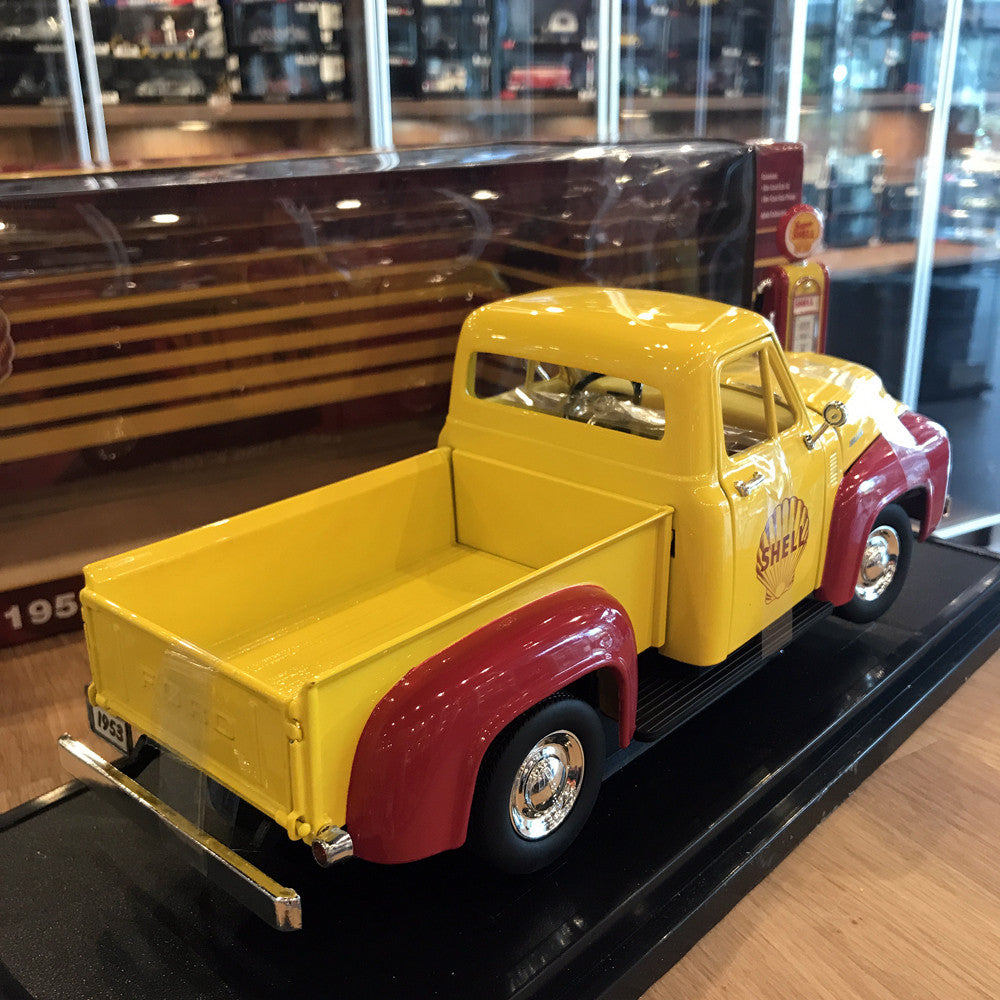 GreenLight 1:18 1953 Ford F-100 Truck Shell Oil & Gas Pump Yellow 12983