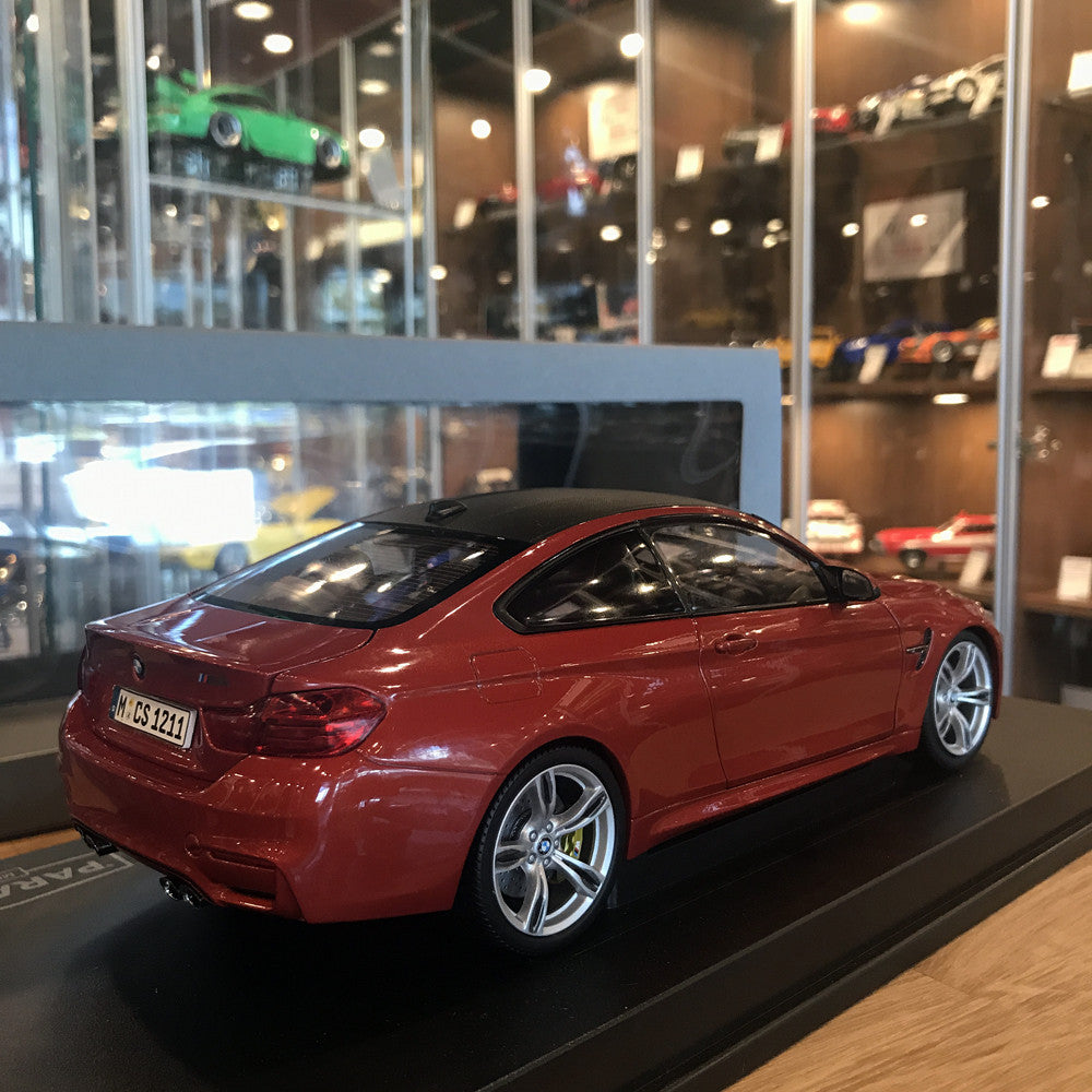 Paragon 1:18 BMW M4 Coupe Sakhir Orenge PA-97101