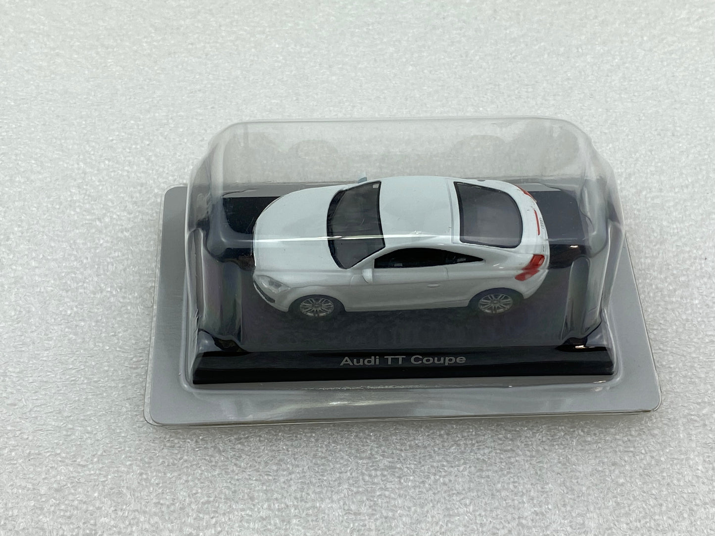 Kyosho 1:64 Audi TT Coupe White KY064ATTW