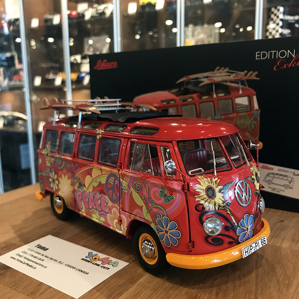 Schuco 1:18 Volkswagen T1 Samba "Hippie" with roof tracks and surfboards 450028300
