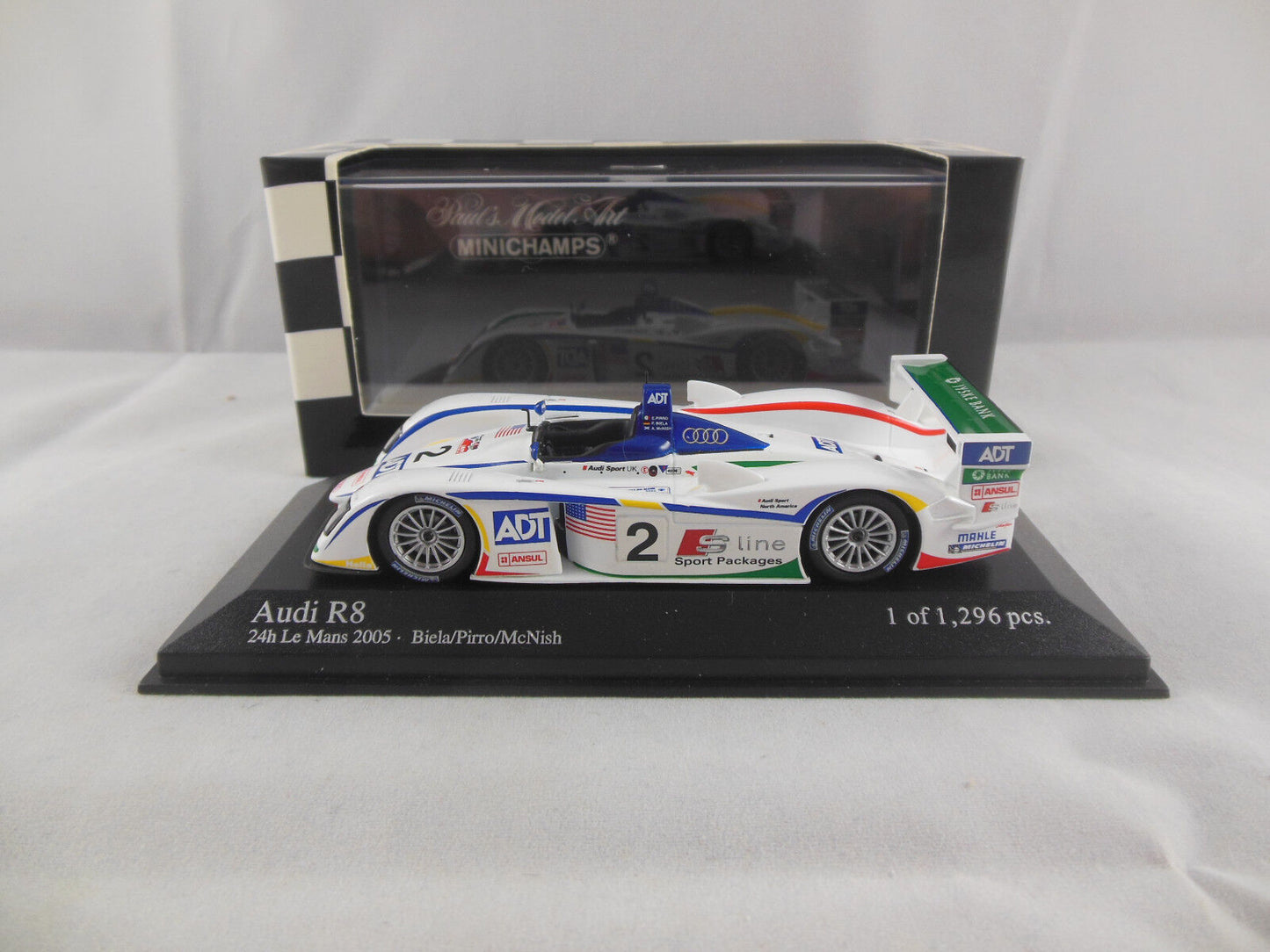 Minichamps 1:43 Audi R8 3rd #2 Place ADT Team 24H Le Mans 2005 400051392