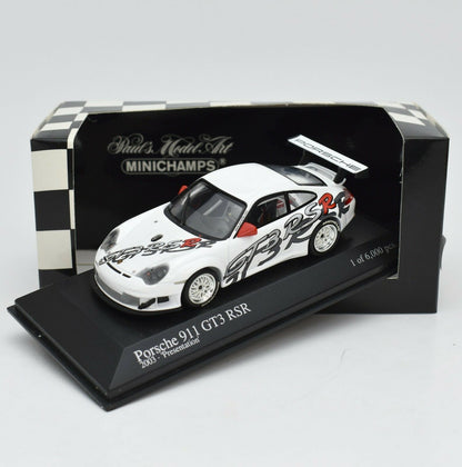 Minichamps 1:43 Porsche 911 GT3 RSR Presentation 2003 400036400