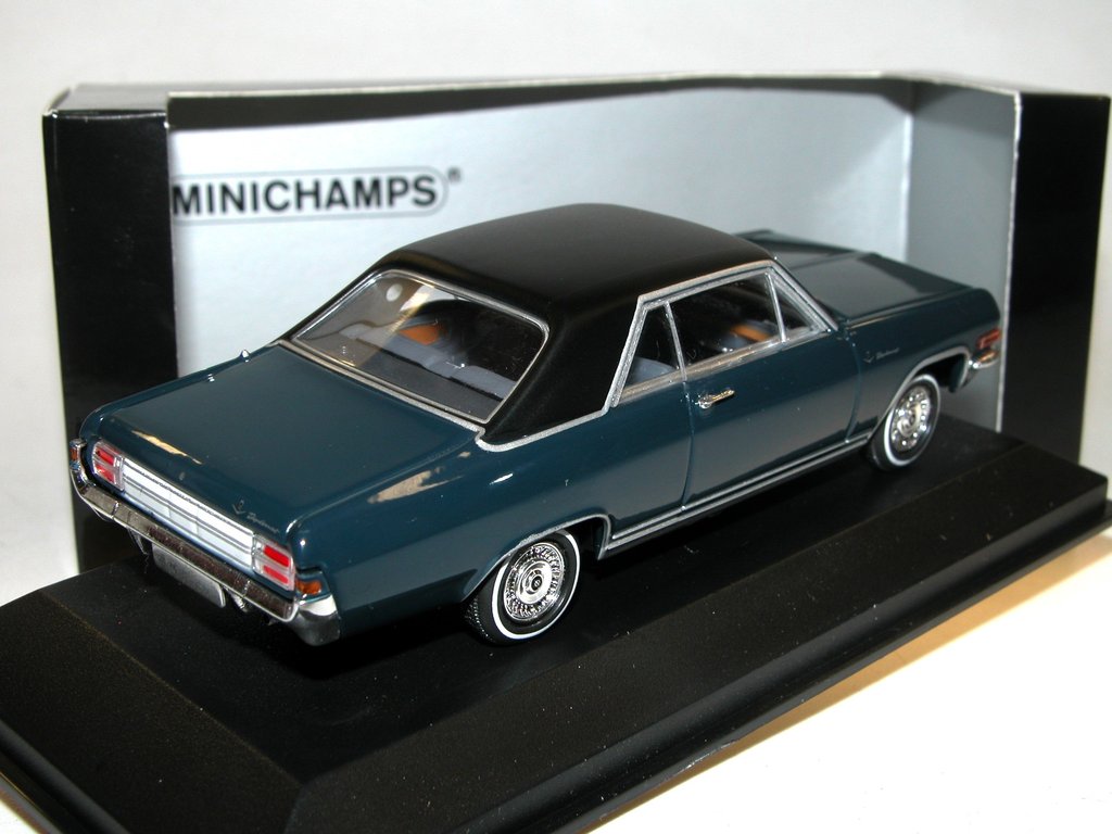 Minichamps 1:43 Opel Diplomat V8 Coupe 1965 Blue 400048021