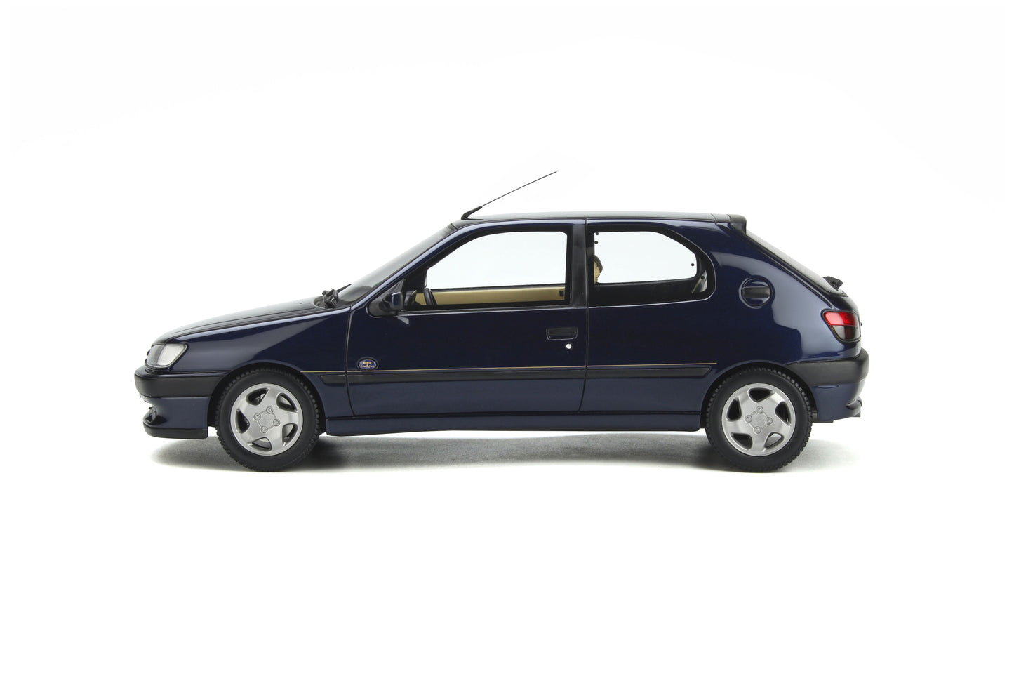 OTTO 1:18 Peugeot 306 Eden Park OT385