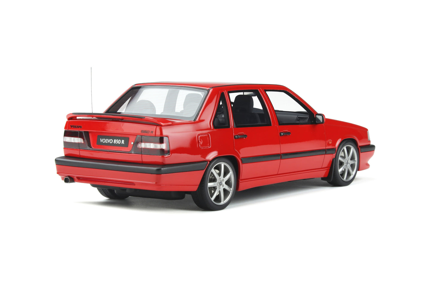 OTTO 1:18 1996 Volvo 850 R Sedan Red OT427