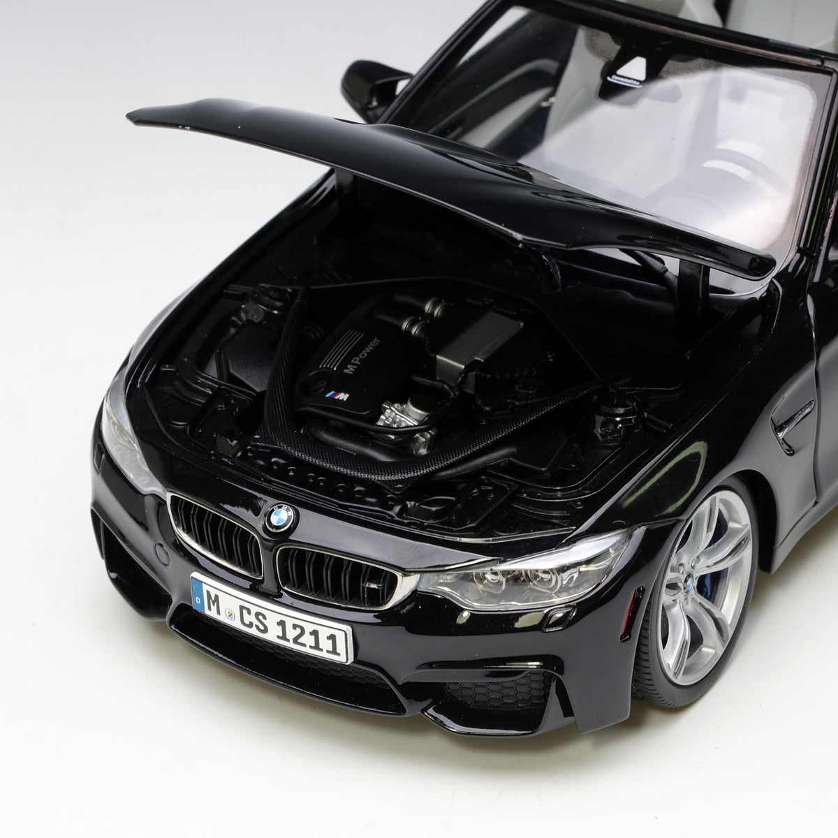 Paragon 1:18 BMW M4 Cabrio Black PA-97112