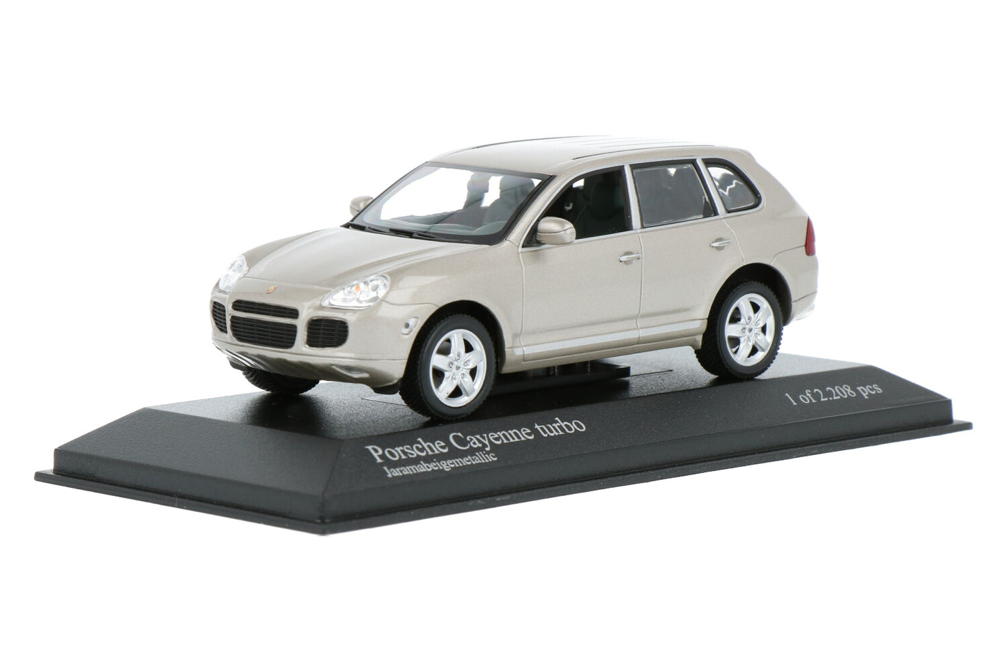 Minichamps 1:43 Porsche Cayenne Turbo 2002 Beige Metallic 400061081