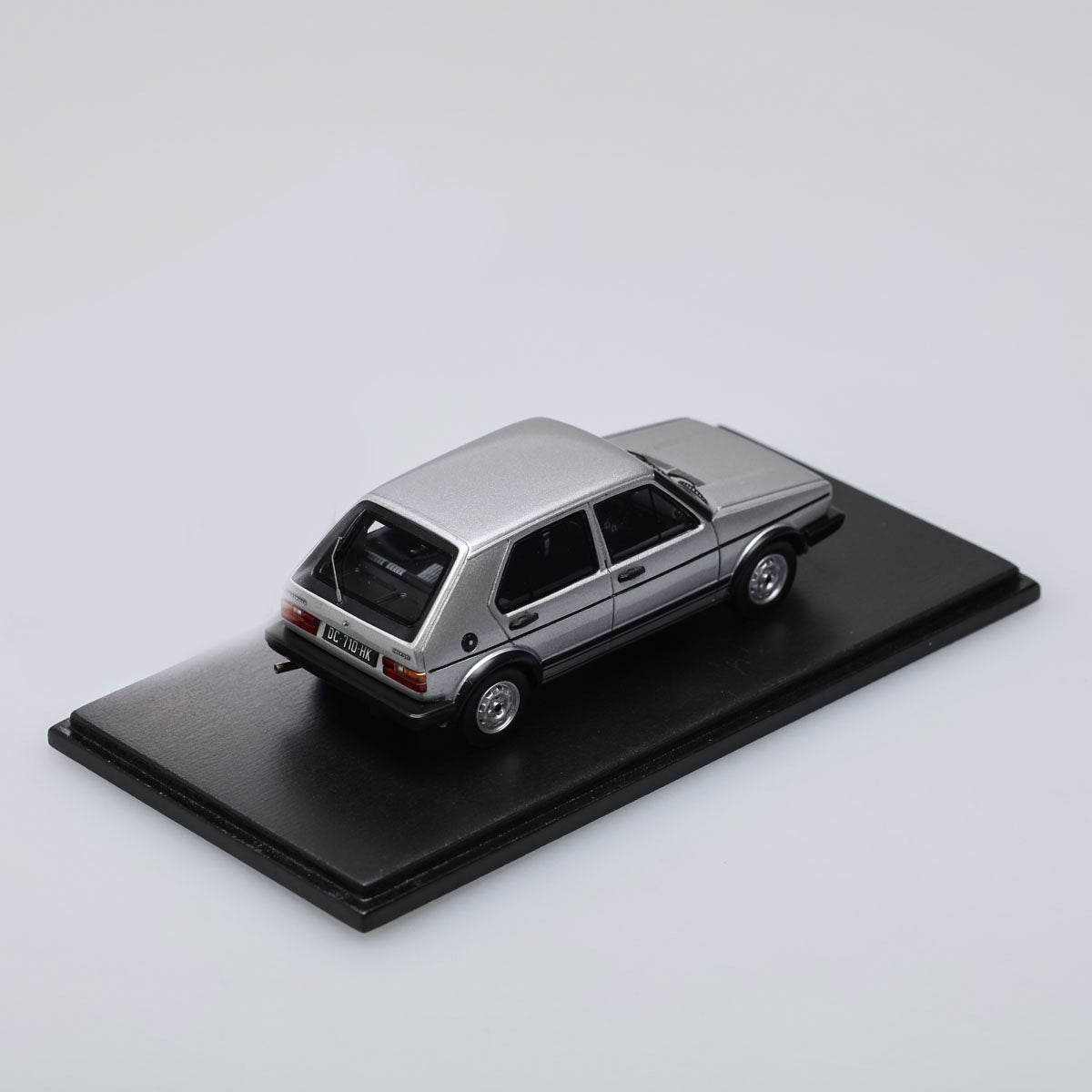 Spark 1:43 Volkswagen Golf GTI 1982 S3213