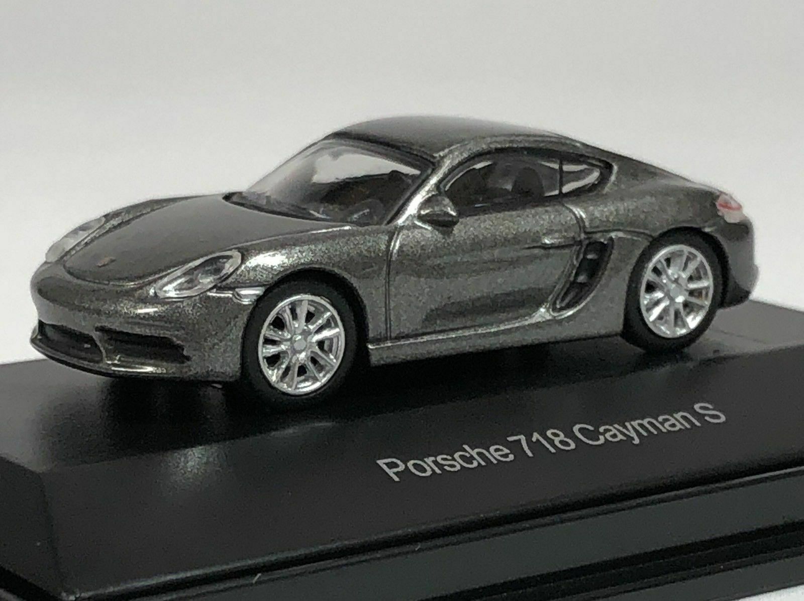Miniature Schuco Porsche Cayenne S Grey chez 1001hobbies (Réf.26064)