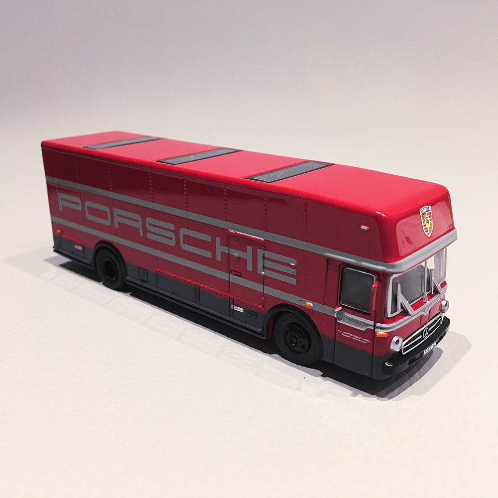 Schuco 1:87 Mercedes-Benz O317 Racing Transporter Porsche 452668000