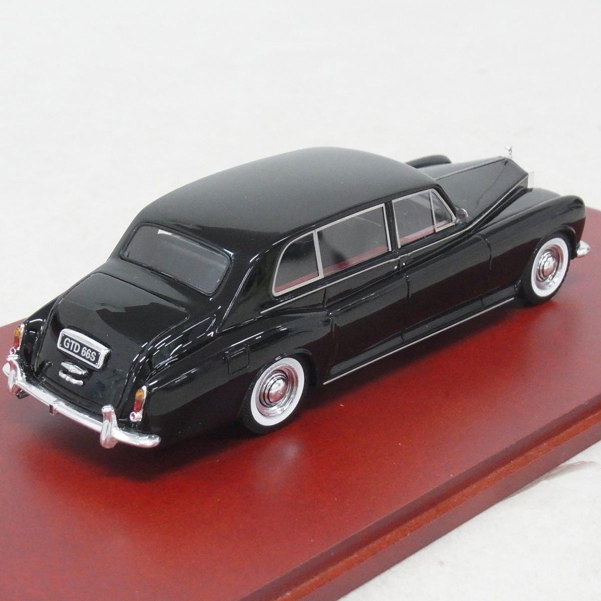 TSM 1:43 1966 Rolls Royce Phantom VI Park Ward TSM104329