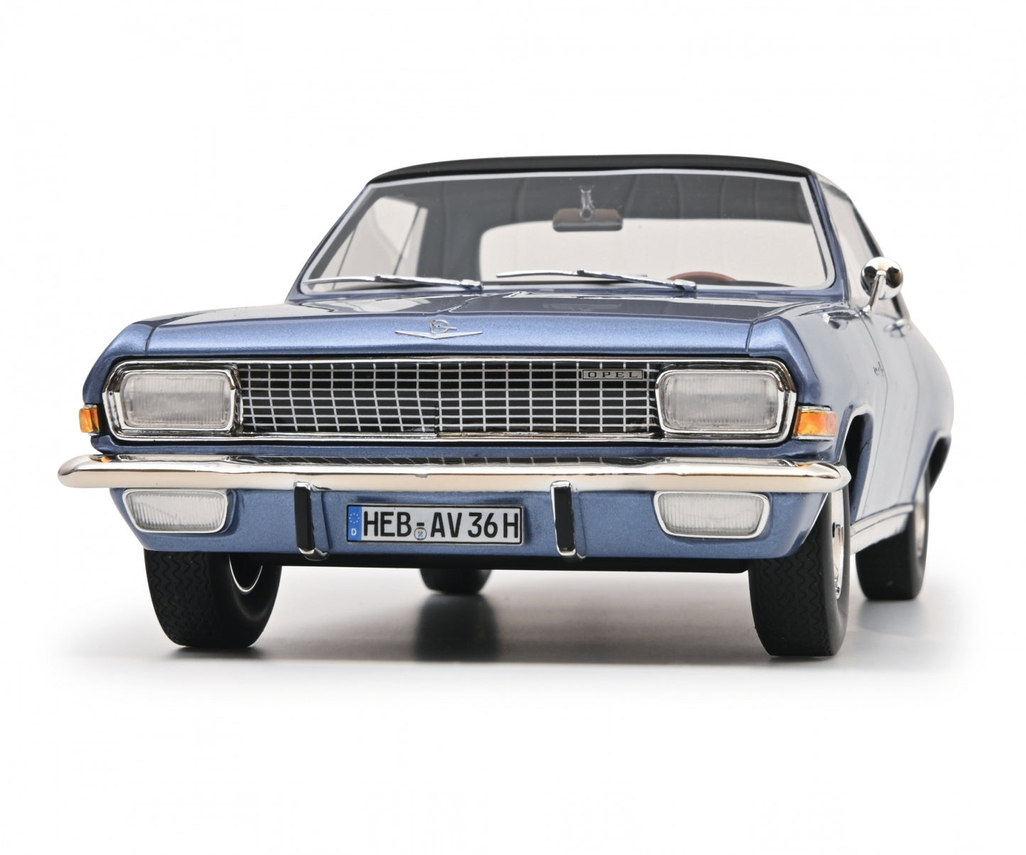 Schuco 1:18 Opel Diplomat A Coupe 450053400
