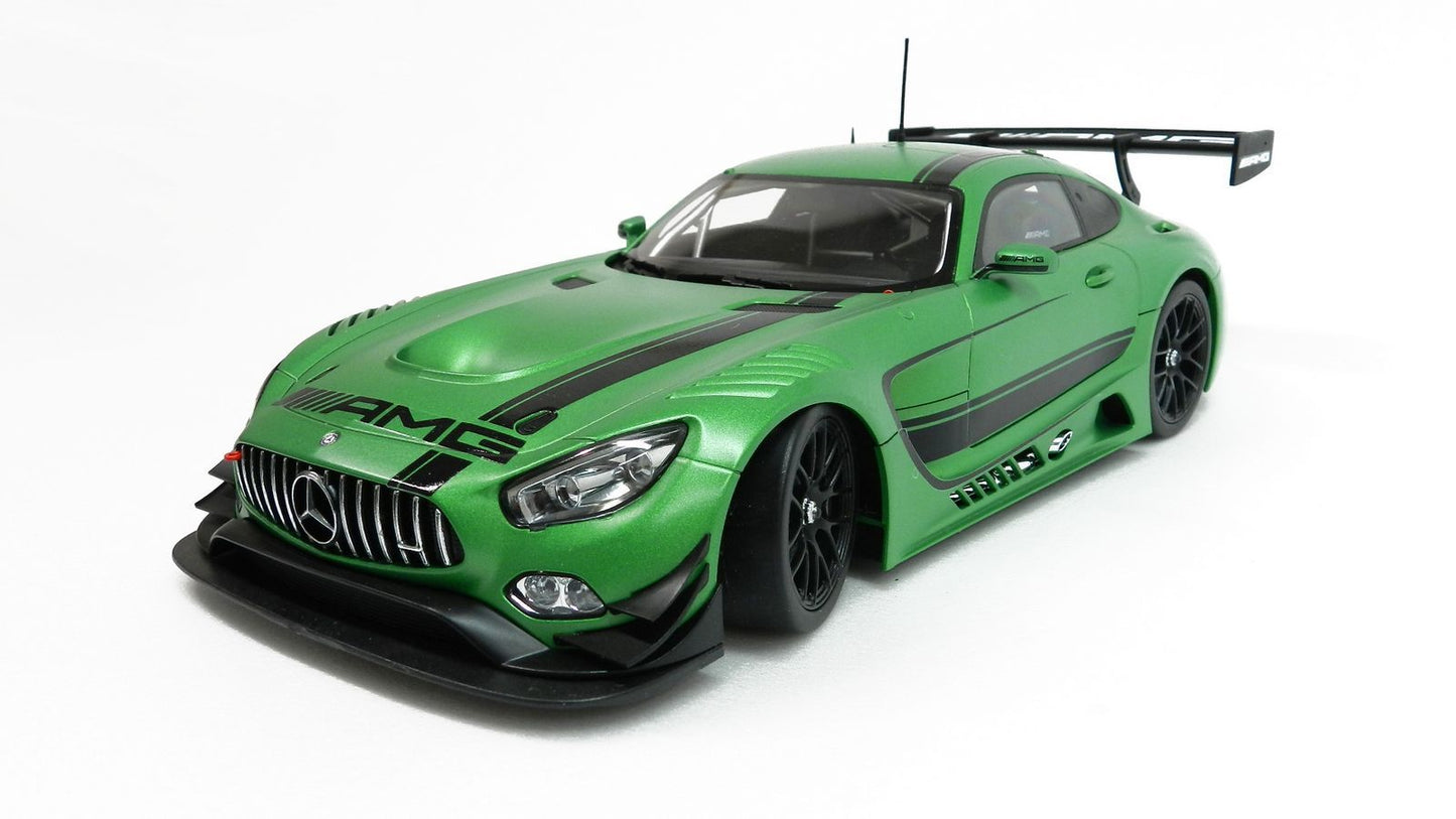 Paragon 1:18 Mercedes-AMG GT3 Green Hell Magno PA-88003