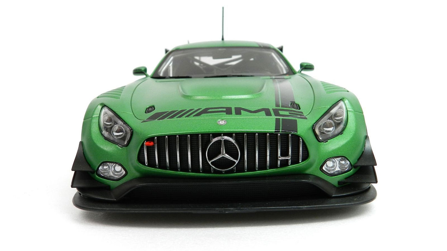 Paragon 1:18 Mercedes-AMG GT3 Green Hell Magno PA-88003