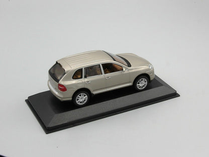 Minichamps 1:43 Porsche Cayenne S 2006 Beige Metallic 400066200