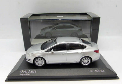 Minichamps 1:43 OPEL ASTRA 4-DOOR – 2012 – SILVER 410042000