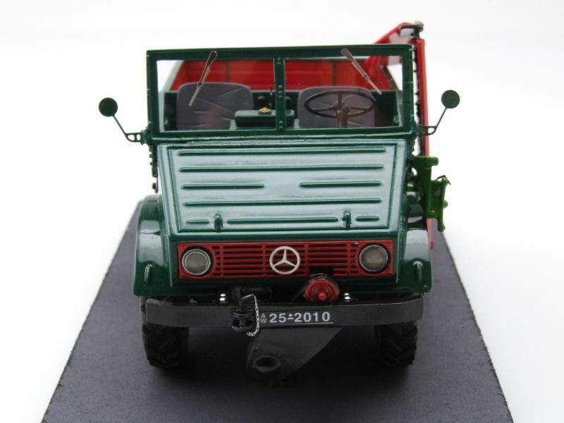Schuco 1:32 Mercedes Benz Unimog 2010 Green 450895800