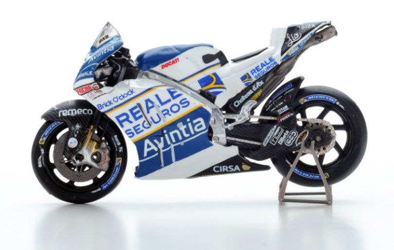 Spark 1:43 Ducati GP15 #76 Loris Baz Reale Avintia Racing Qatar MotoGP 2017 M43025